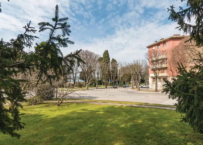 Riviera Apartment