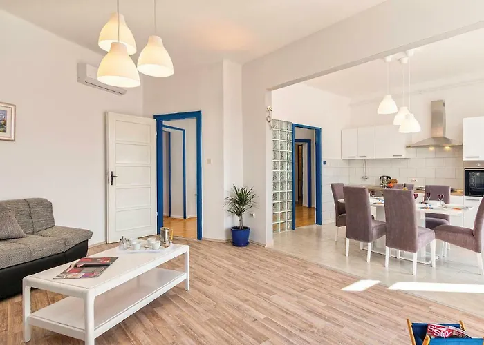 Apartment Riviera *