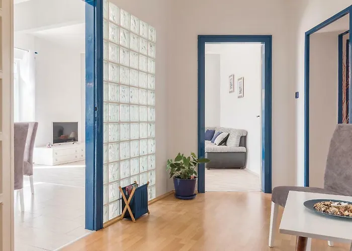 Apartment Riviera *